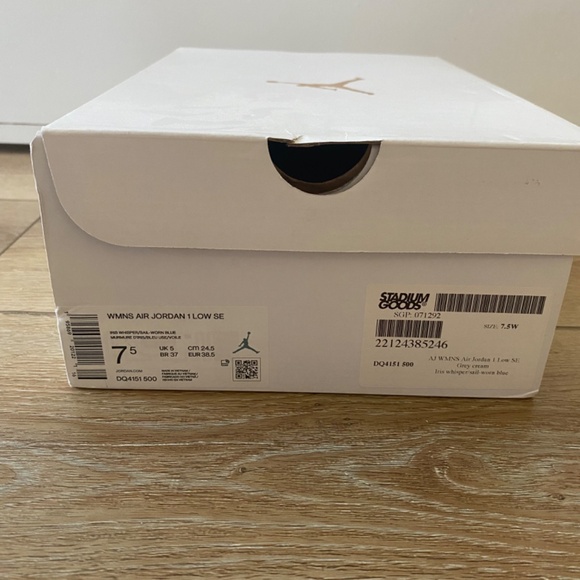 *like new* Nike Jordan 1 Low Iris Canvas Whisper Sail - cream, blue, beige - Picture 12 of 13